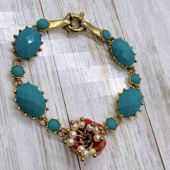 NEW Attic Treasure Beaded Bracelet - Picture 3 of 10